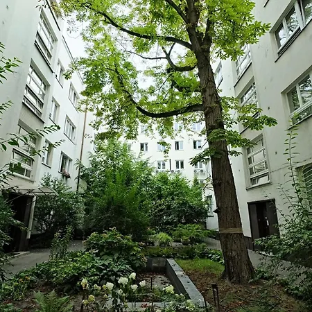 Urban Nest - Wilcza 69 Varsó