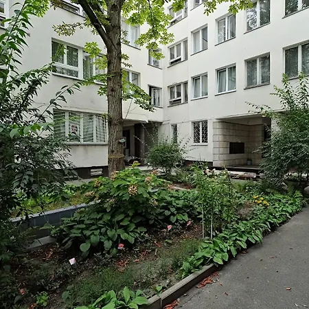 Urban Nest - Wilcza 69